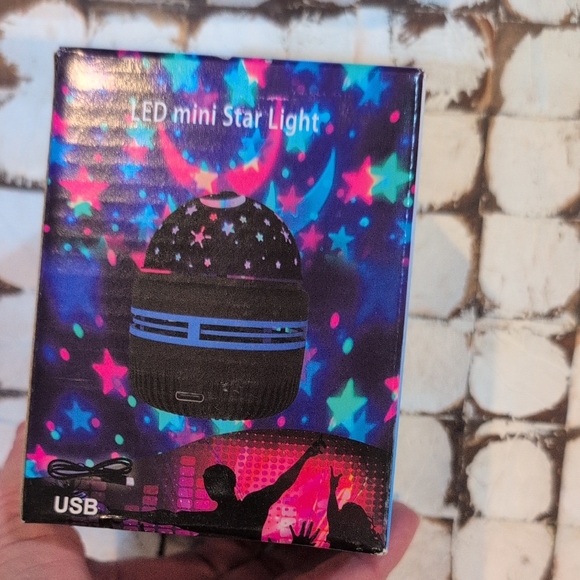 LED Mini Magic Ball Light - Picture 3 of 4